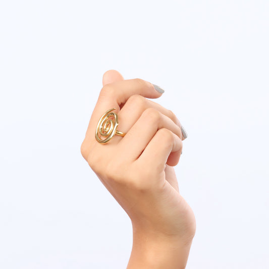Gold Swirl Statement Ring – top-down view of the swirl design