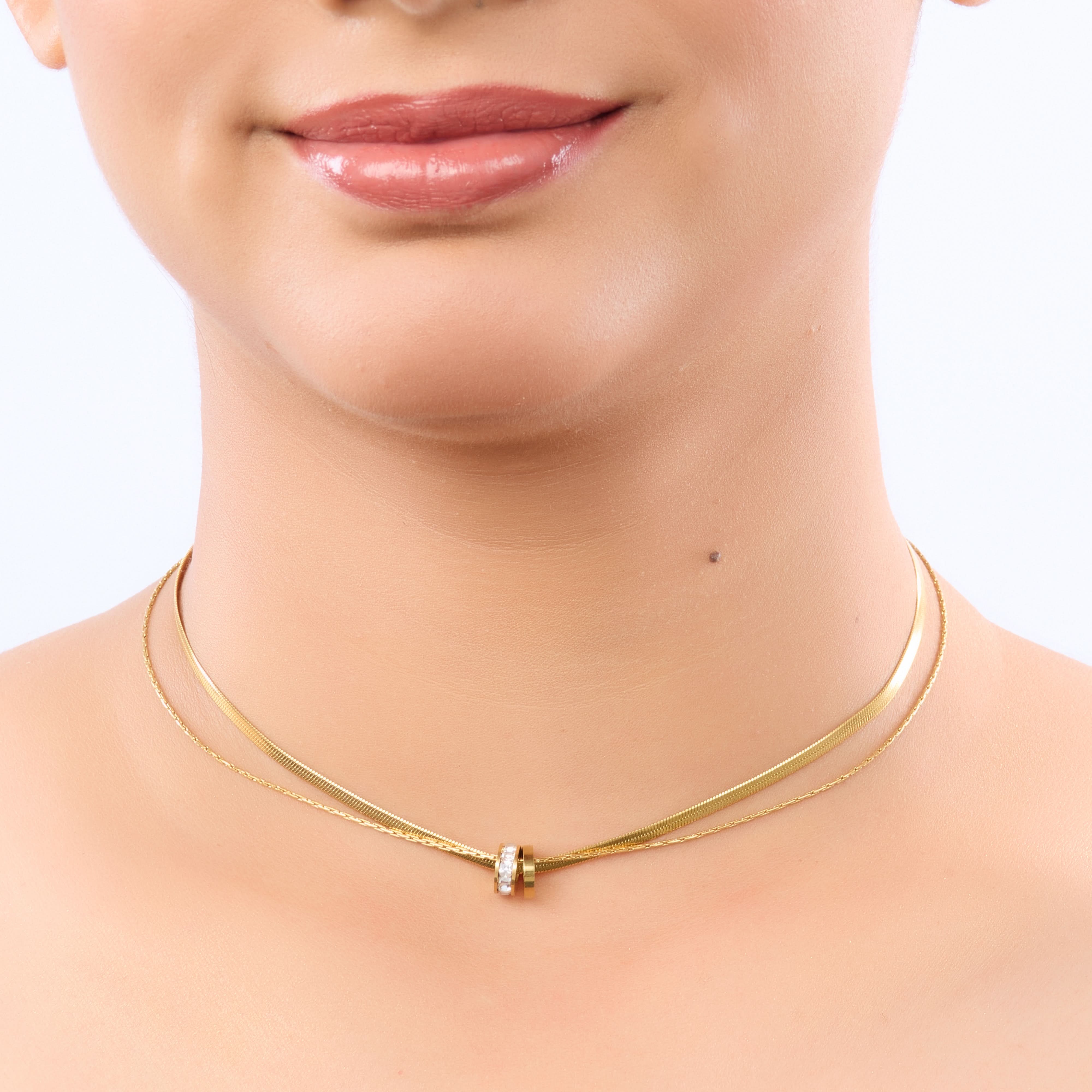 Golden Aura Double-Layer Necklace – close-up of the double-strand layering