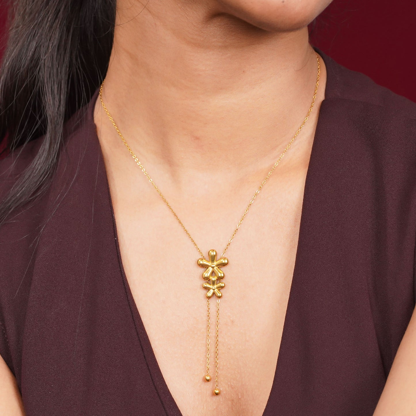 Golden Bloom Pendant Necklace – close-up of the botanical flower pendant