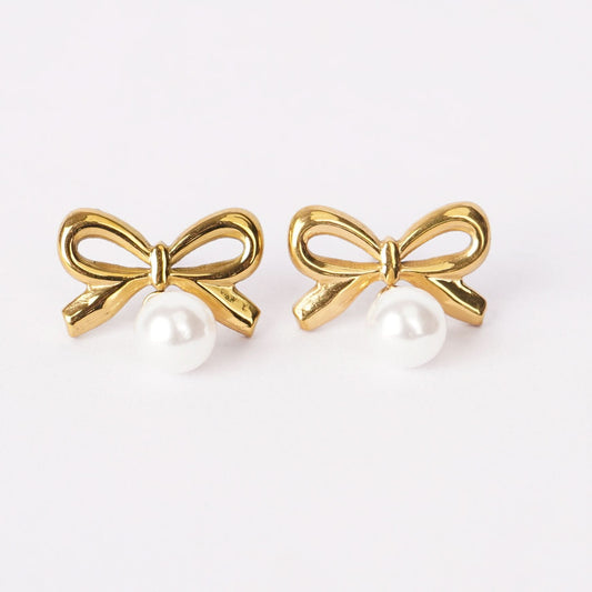 Golden Bow Streetwear Jewellery Set – close-up of the bow motif detailing
