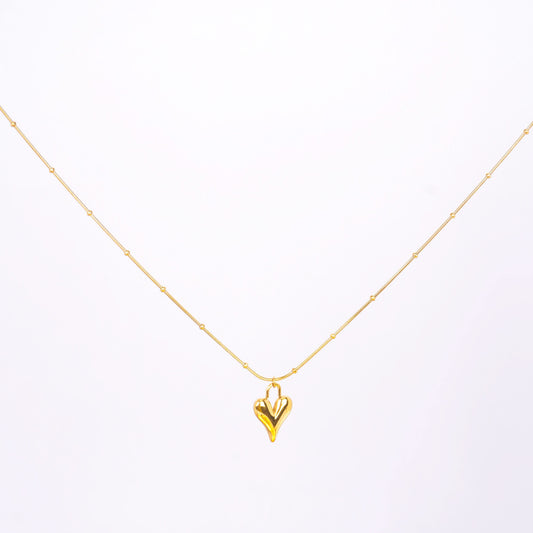 Golden Clip-Heart Classic Necklace – worn on neckline, classic heart pendant necklace