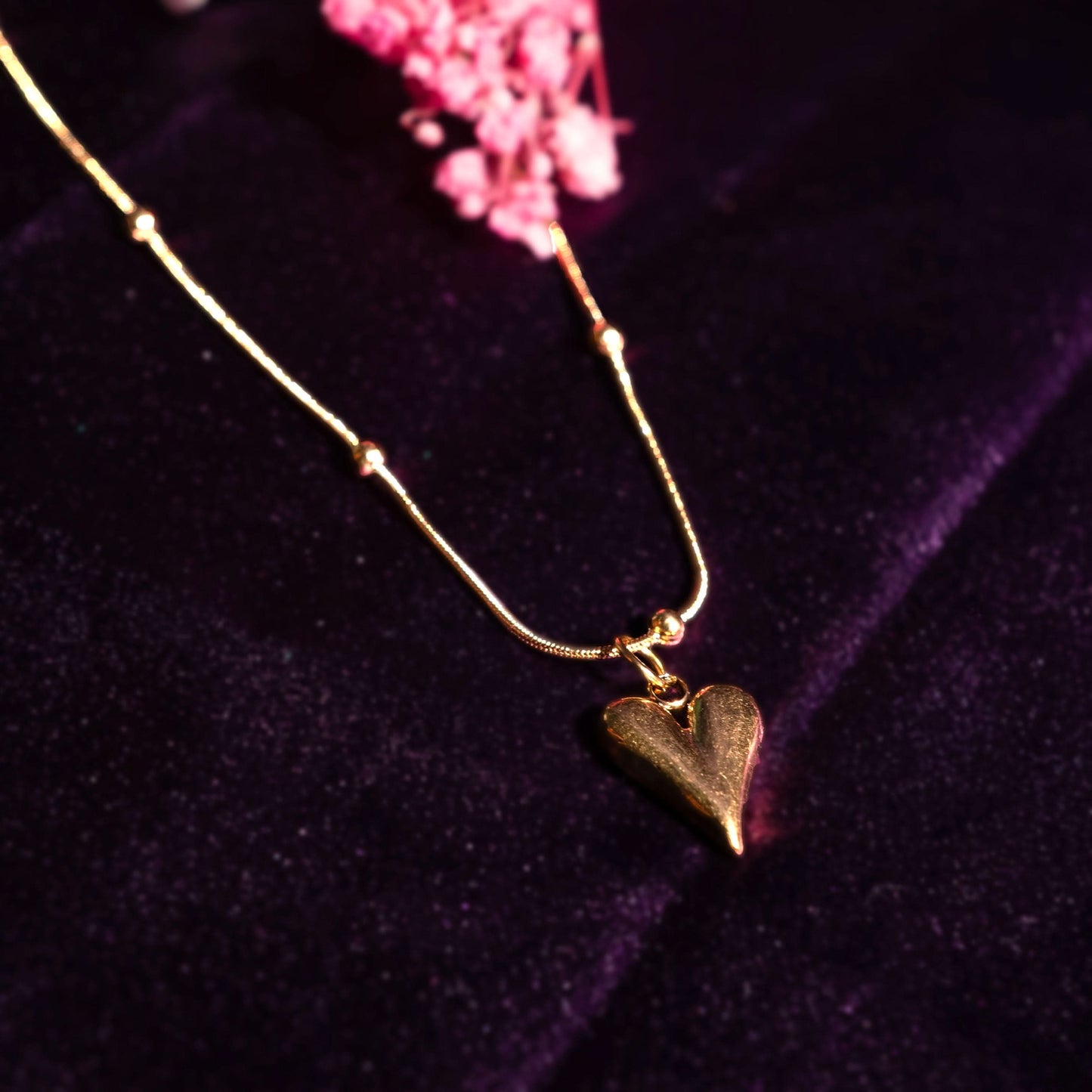 Golden Clip-Heart Classic Necklace – lifestyle shot styled for everyday wear
