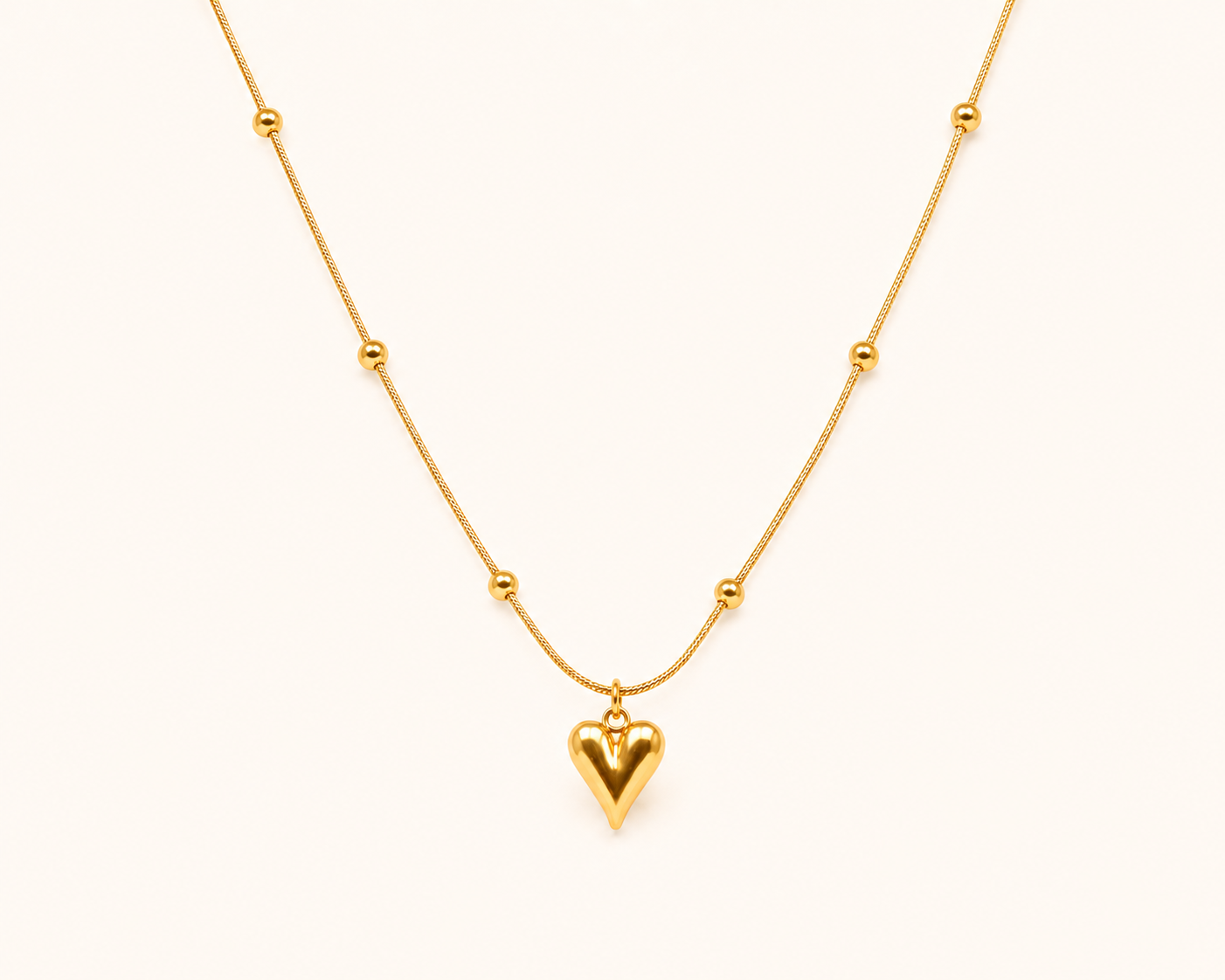 Golden Clip-Heart Classic Necklace – heart pendant on clip link chain necklace in 18K gold plated finish for women