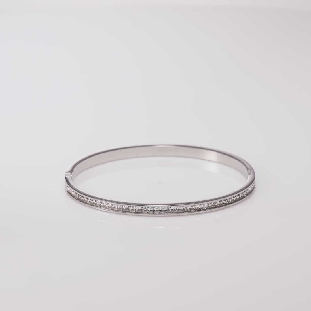 Luxe Solid Bangle